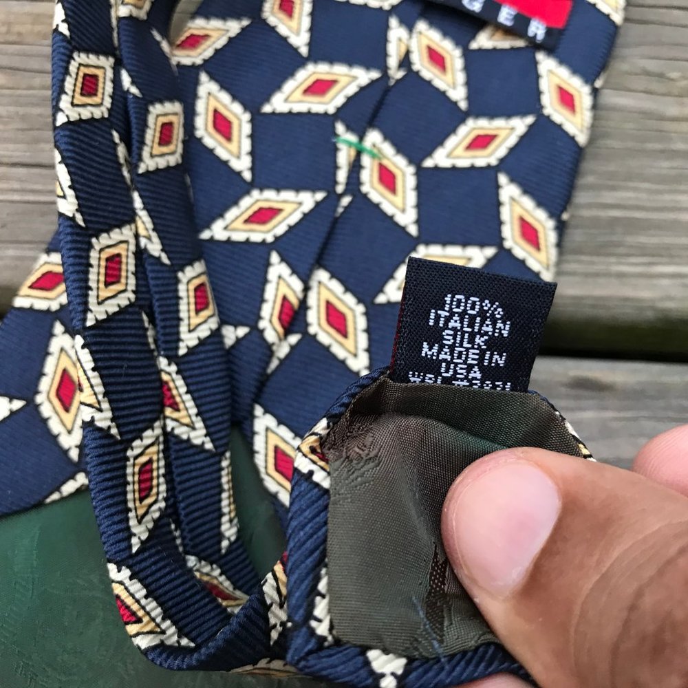 Tommy Hilfiger Men Tie 100% Italian Silk Necktie C - Picture 10 of 10